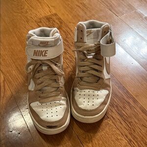 Nike Kids Sneakers - Tan and White
